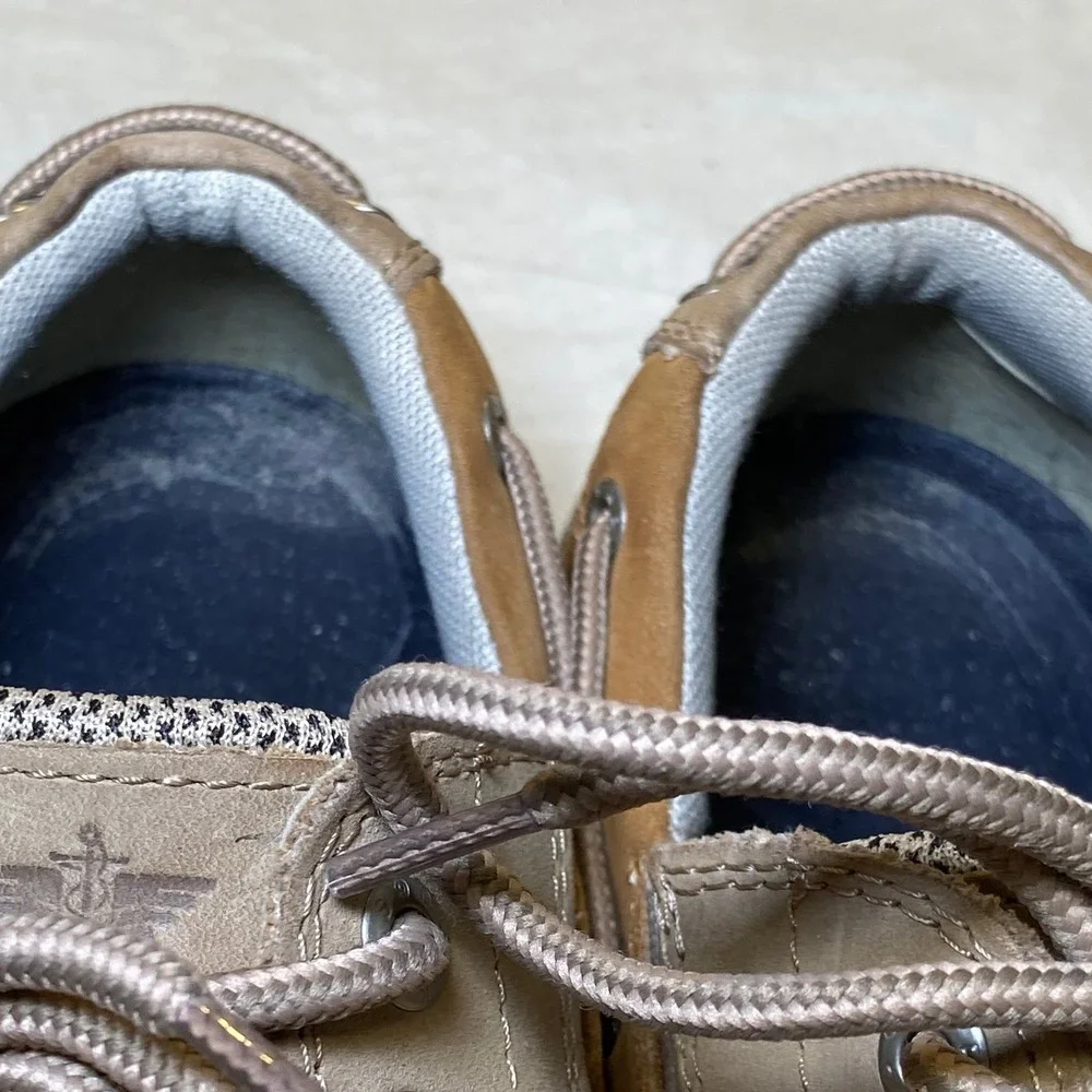 Dockers Mens 8W Tan Leather Boat Shoes Lace Up Casual Deck Shoes